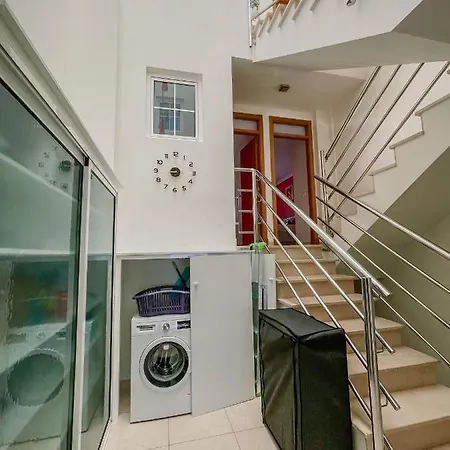 Luxurious Villa Fully Equipped In Adeje